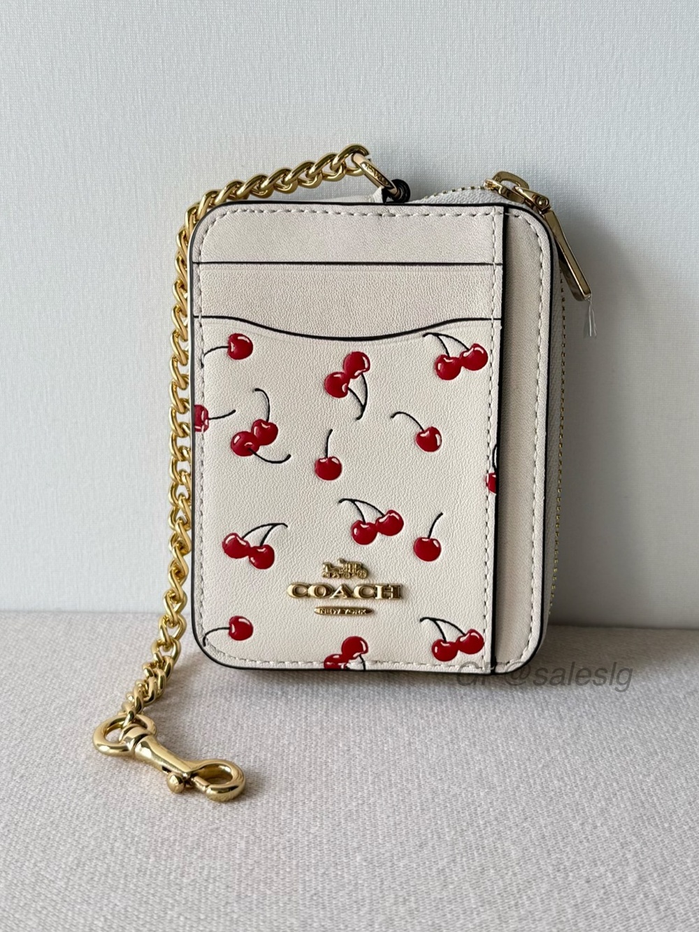 NWT Coach Zip Card Case With Cherry Print Chalk Red CFA38